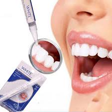 BLANQUEADOR DENTAL DAZZLING